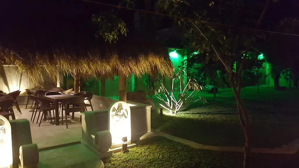 ***  Inlak Garden Hotel Negombo Sri Lanka