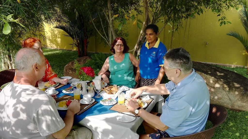Inlak Garden Hotel Negombo